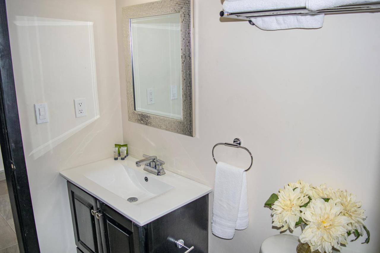 Deluxe Single Room with Balcony